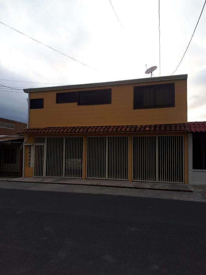 Apartamentos Guzmán El Tejar Esterno foto